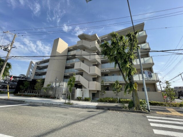 レジェンダリー甲子園浦風町の外観