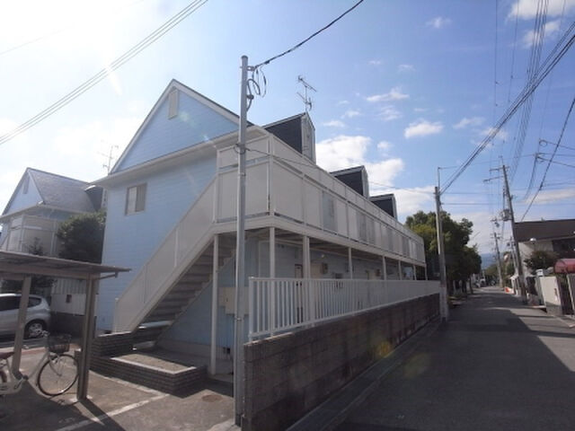 拡大写真：パークサイドハウス 1階104の建物外観