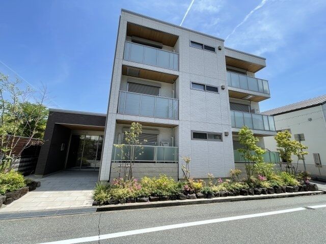 Y’s COURTの外観
