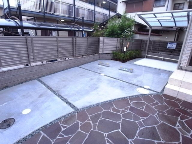 拡大写真:Reveur甲東I 1階101の駐車場