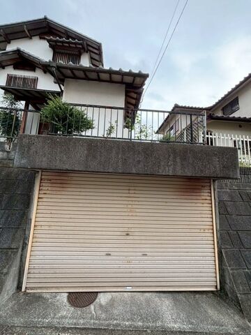 拡大写真:豊能町光風台5丁目10-5貸家 2階-の駐車場