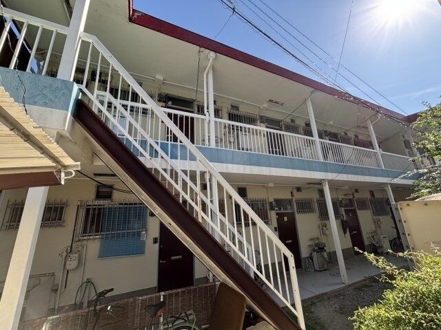 小田マンションの外観