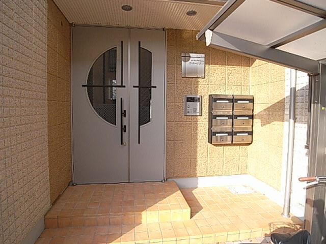 拡大写真:ラ・カーサ夙川 1階101のエントランス