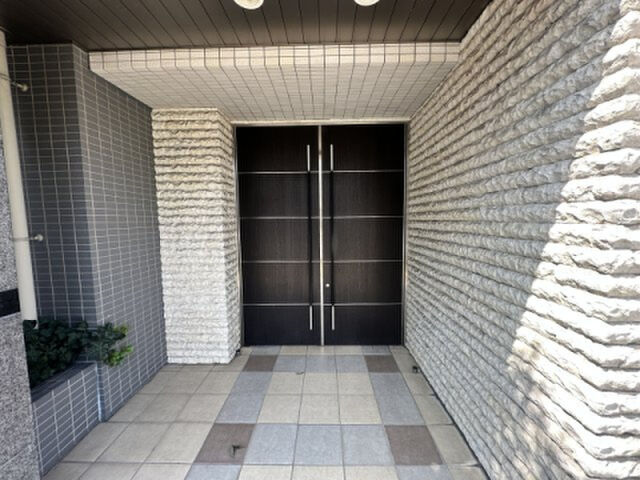拡大写真：エルシア池田 9階901のエントランス