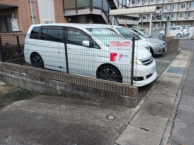 拡大写真:アインツェル・ハウス 2階203の駐車場