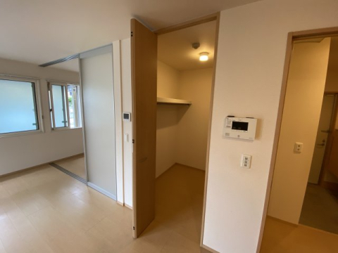 拡大写真:MINT甲子園五番町 2階203の収納