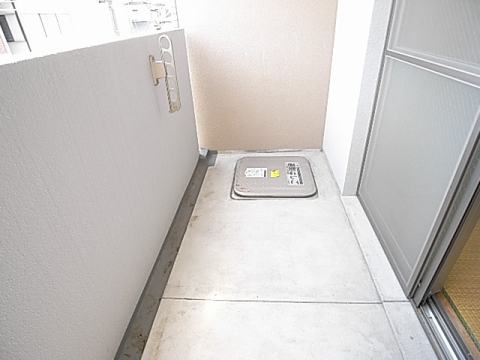 拡大写真:フローラル宝塚 3階305のバルコニー