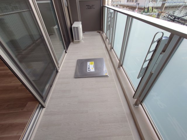 拡大写真：LiveCasa西宮 4階404のバルコニー