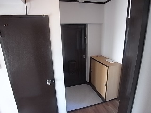 拡大写真:仁川マンション 3階301の玄関