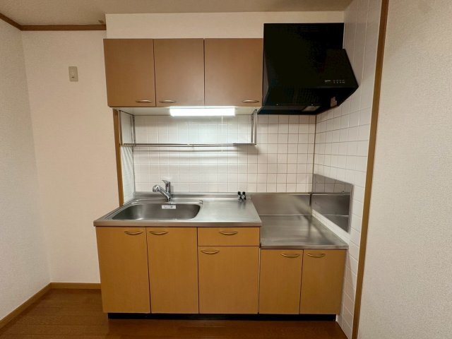 拡大写真:サンリットヒルC・D棟 1階C103のキッチン