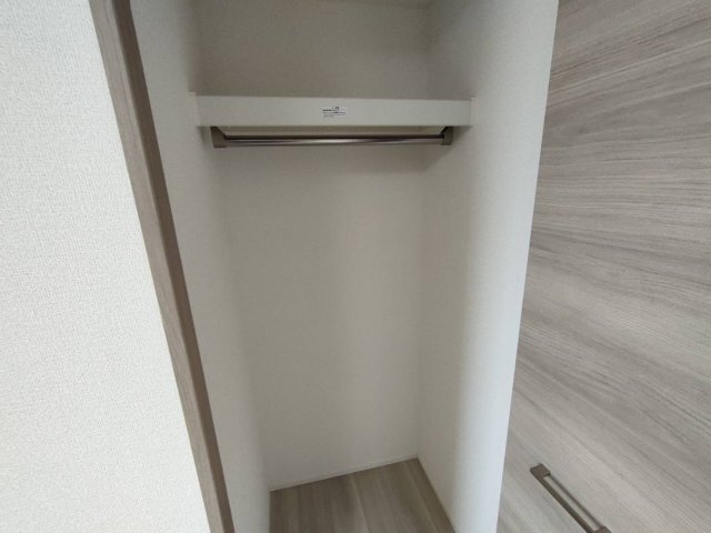 拡大写真:シーグレース浜甲子園 3階302の収納