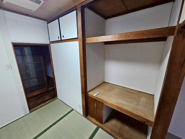 拡大写真:久代4-6-3テラスハウス 2階-の収納