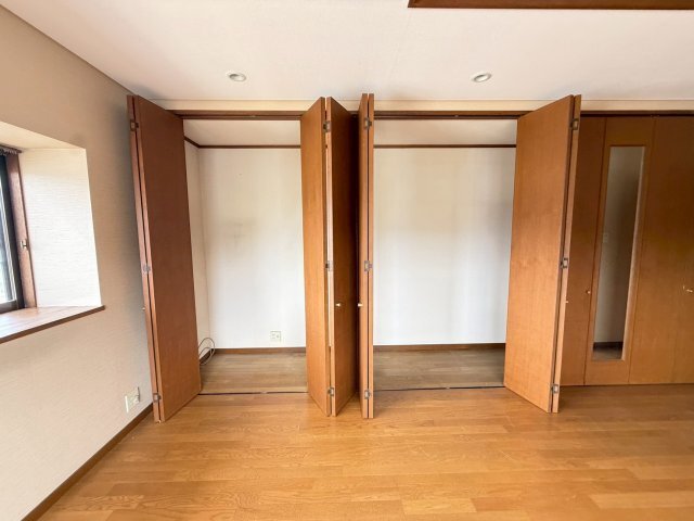 拡大写真:丸山台1丁目3-55戸建 2階-の収納