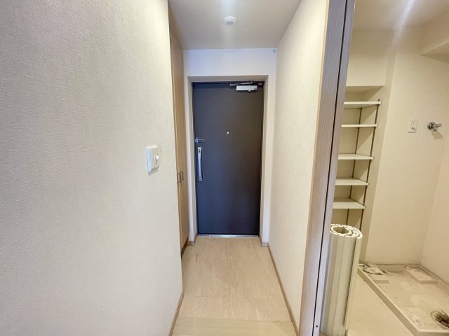 拡大写真:レジェンダリー甲子園浦風町 5階502の玄関