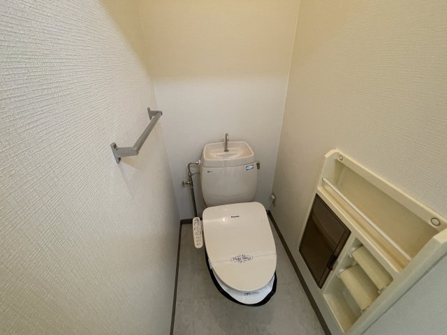 拡大写真:トラウムハウス 1階101のトイレ