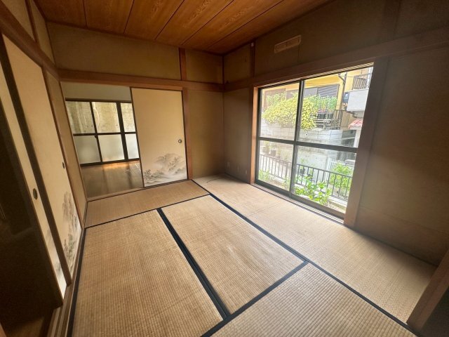 拡大写真:鼓が滝3丁目17-3戸建 3階-の居室・リビング