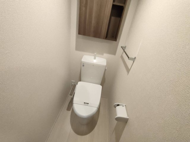 拡大写真:エレナ本山 1階101のトイレ