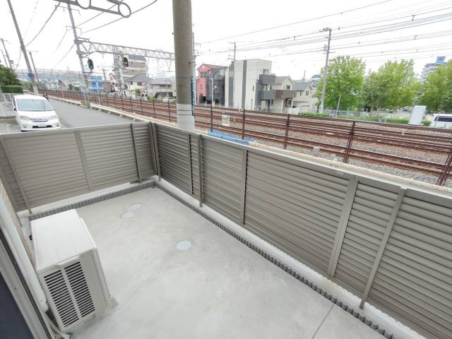 拡大写真:エレナ本山 1階101のバルコニー
