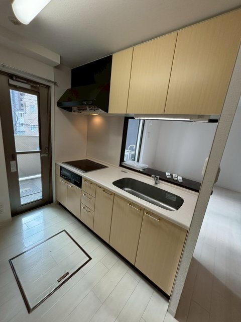 拡大写真:グランデージ池田栄本町 8階801のキッチン