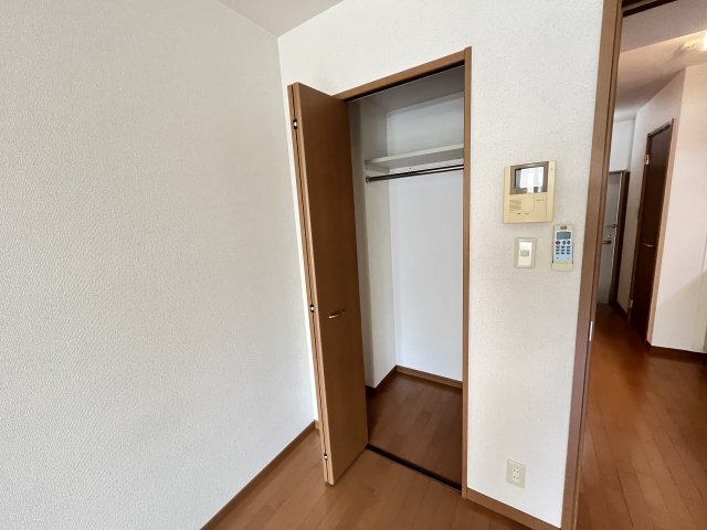 拡大写真:ディーフレア南本町 1階101の玄関