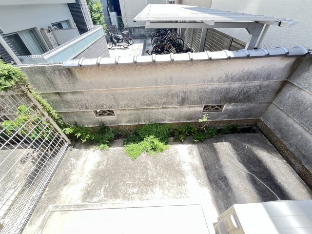 拡大写真:ディーフレア南本町 1階101のバルコニー