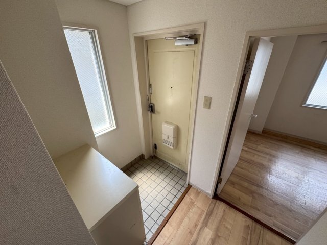 拡大写真:サンパレス21池田 3階306の玄関