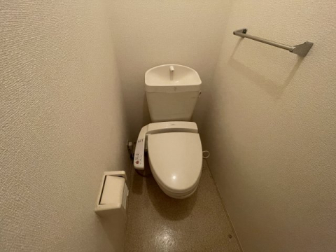拡大写真:MONASO甲子園口 1階103のトイレ