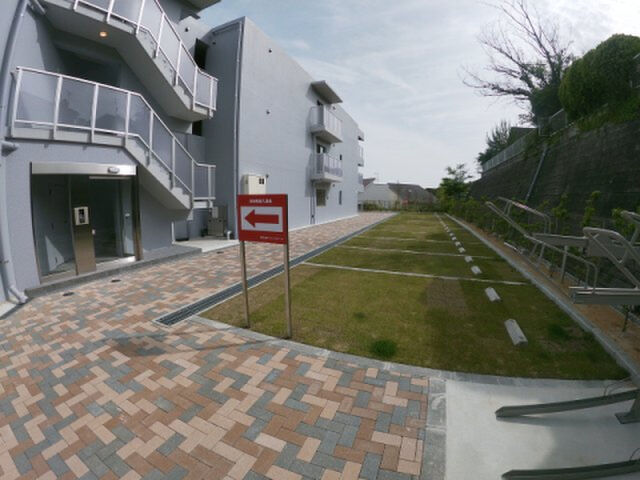 拡大写真:MESSAGE苦楽園三番町 1階101の駐車場