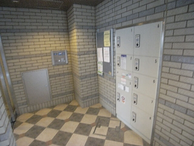 拡大写真:リオレスタ西宮 5階504のロビー