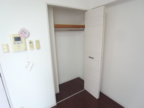 拡大写真:リオレスタ西宮 10階1002の収納