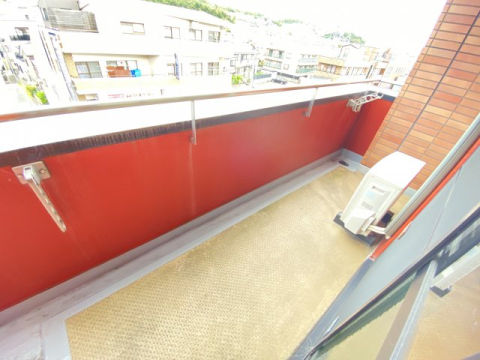 拡大写真:三和建設中山寺ビル 4階401のバルコニー