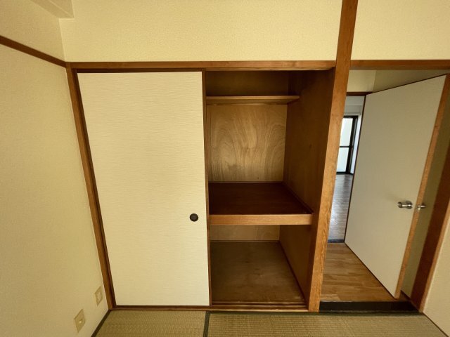 拡大写真：ブラン段上町 3階303の収納
