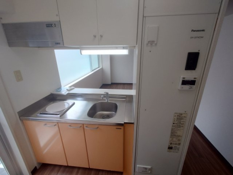 拡大写真:ハウゼ芦屋 2階202のキッチン