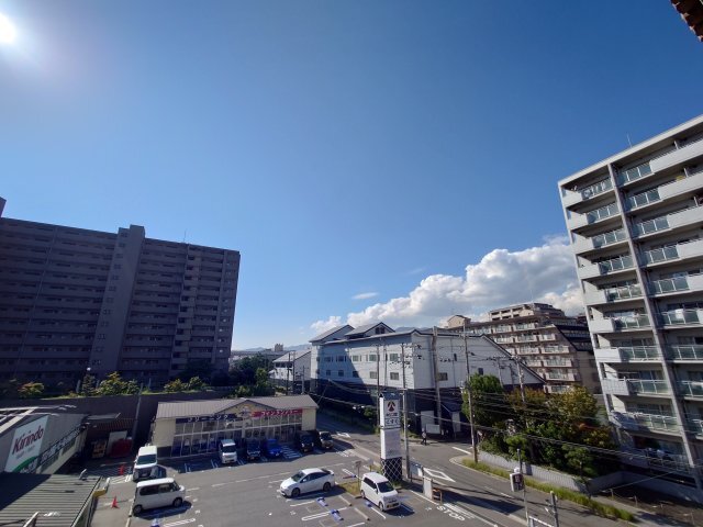 拡大写真:アーデンコート住吉川 4階402の眺望