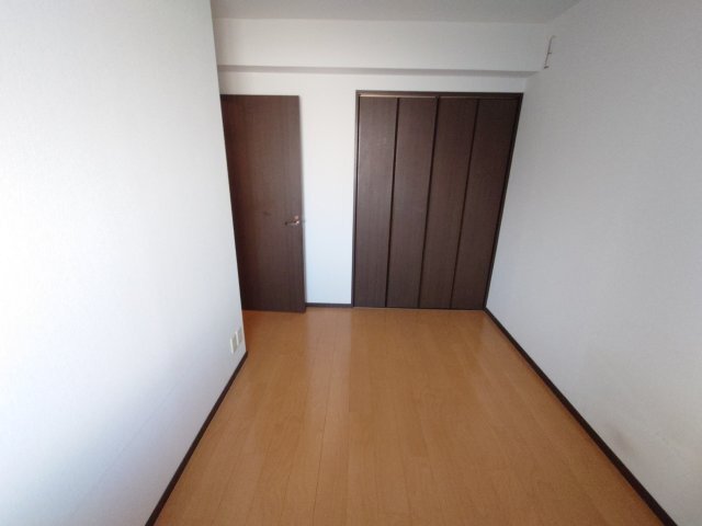 拡大写真:アーデンコート住吉川 4階402の寝室