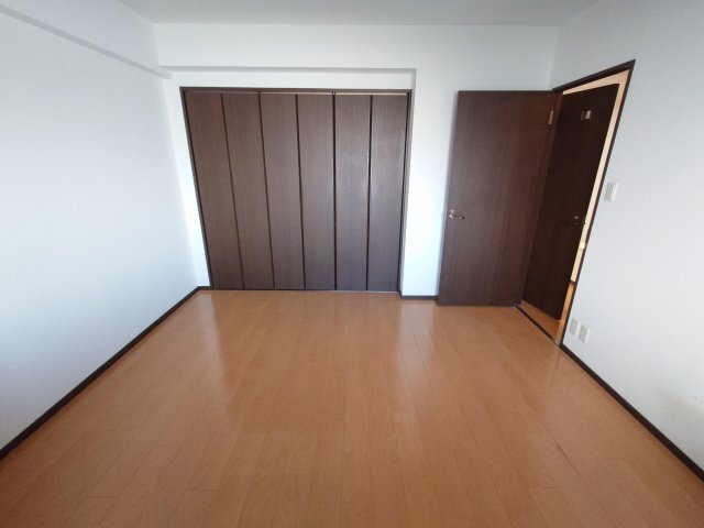 拡大写真:アーデンコート住吉川 4階402の洋室