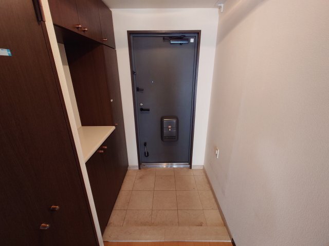拡大写真:アーデンコート住吉川 4階402の玄関