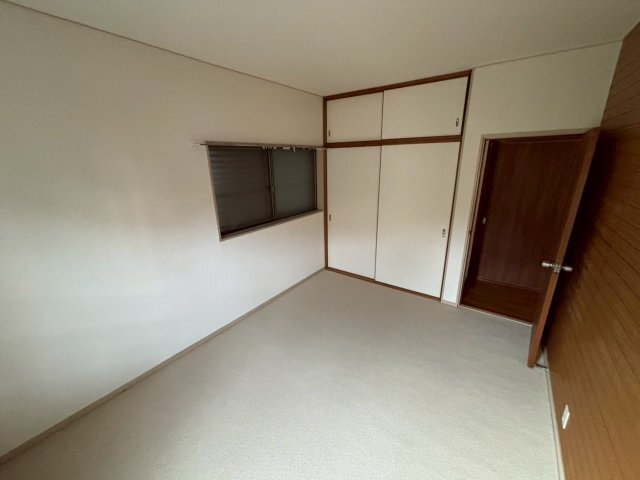 拡大写真:豊能町光風台5丁目10-5貸家 2階-の収納