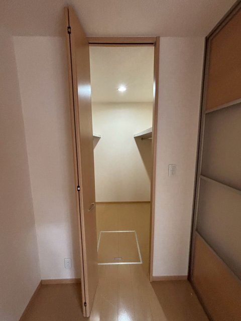 拡大写真:ブランミュール 1階102の収納