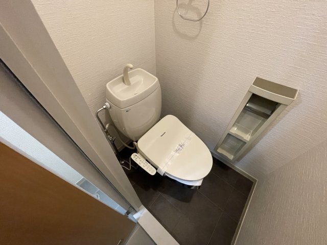 拡大写真:ばらハイツ 1階105のトイレ