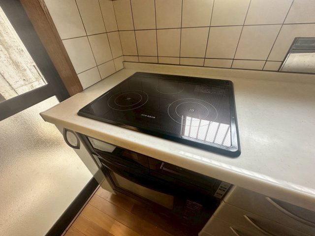 拡大写真:鼓が滝3丁目17-3戸建 3階-のキッチン