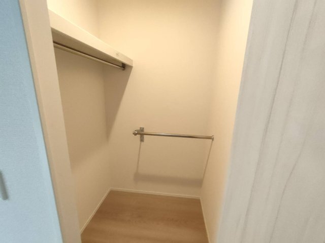 拡大写真:エレナ本山 1階101の収納