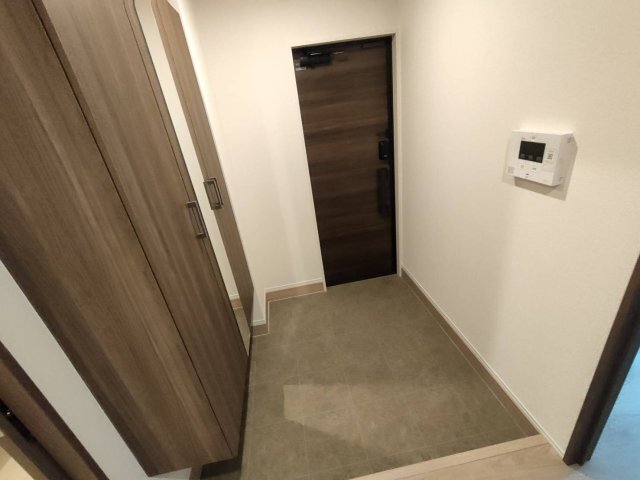 拡大写真:エレナ本山 1階101の玄関