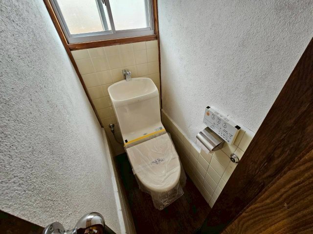 拡大写真：花屋敷1丁目10-7テラスハウス（Ｍハウス花屋敷） 2階1のトイレ