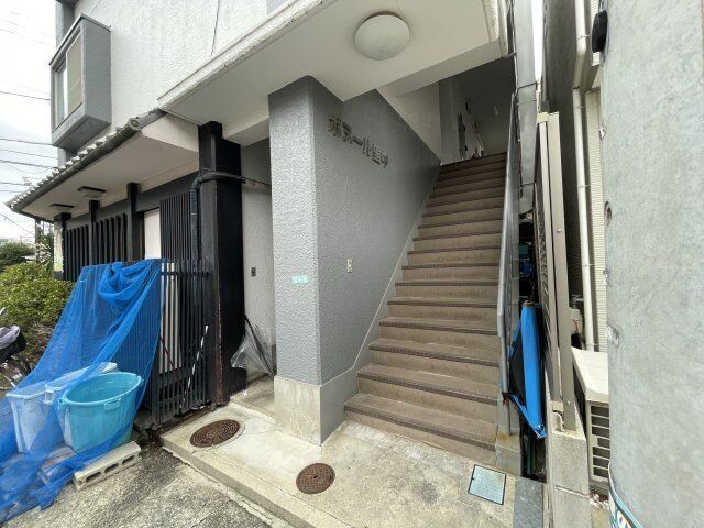 拡大写真:ボヌール里中 2階201のエントランス