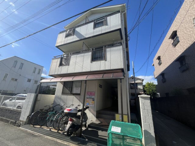 拡大写真:グレース 1階102のエントランス