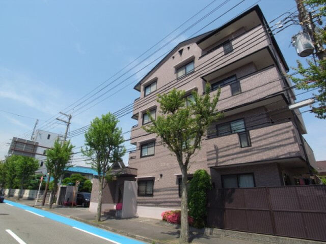 ボヌール宝塚の外観
