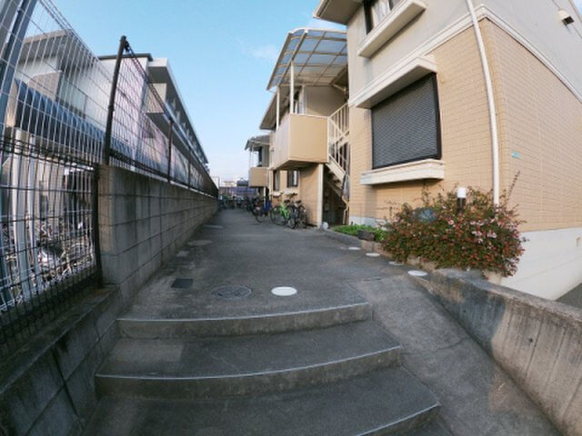 拡大写真:アーベント広田 2階202のエントランス