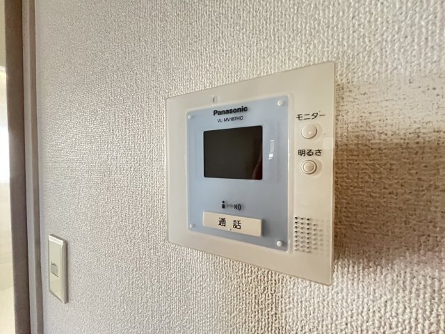 拡大写真：エミネンス宝塚 3階305の玄関