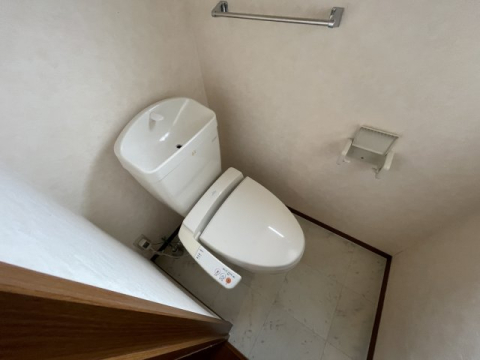 拡大写真:美作町戸建 1階-のトイレ